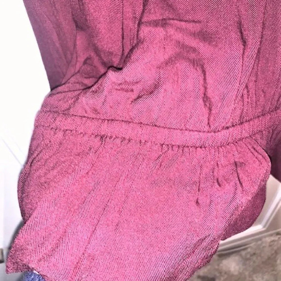 Jennifer‎ Lopez maroon long sleeve blouse M - Picture 4 of 8